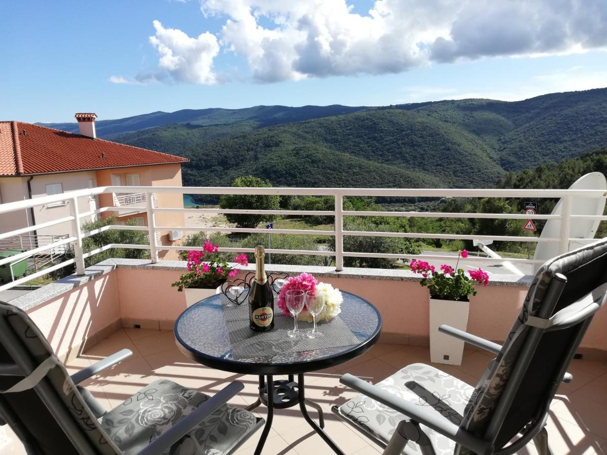 Lovely Apartment Branko Rabac With Balcony And Parking Eksteriør billede